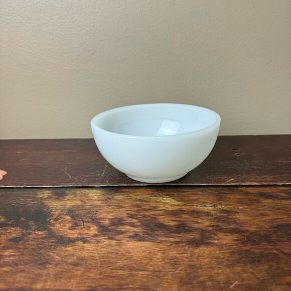 Currier & Ives Milk Glass Bowl Mar-Crest Kids on a Fence Gate Scene 1970s 1960s - Picture 5 of 8